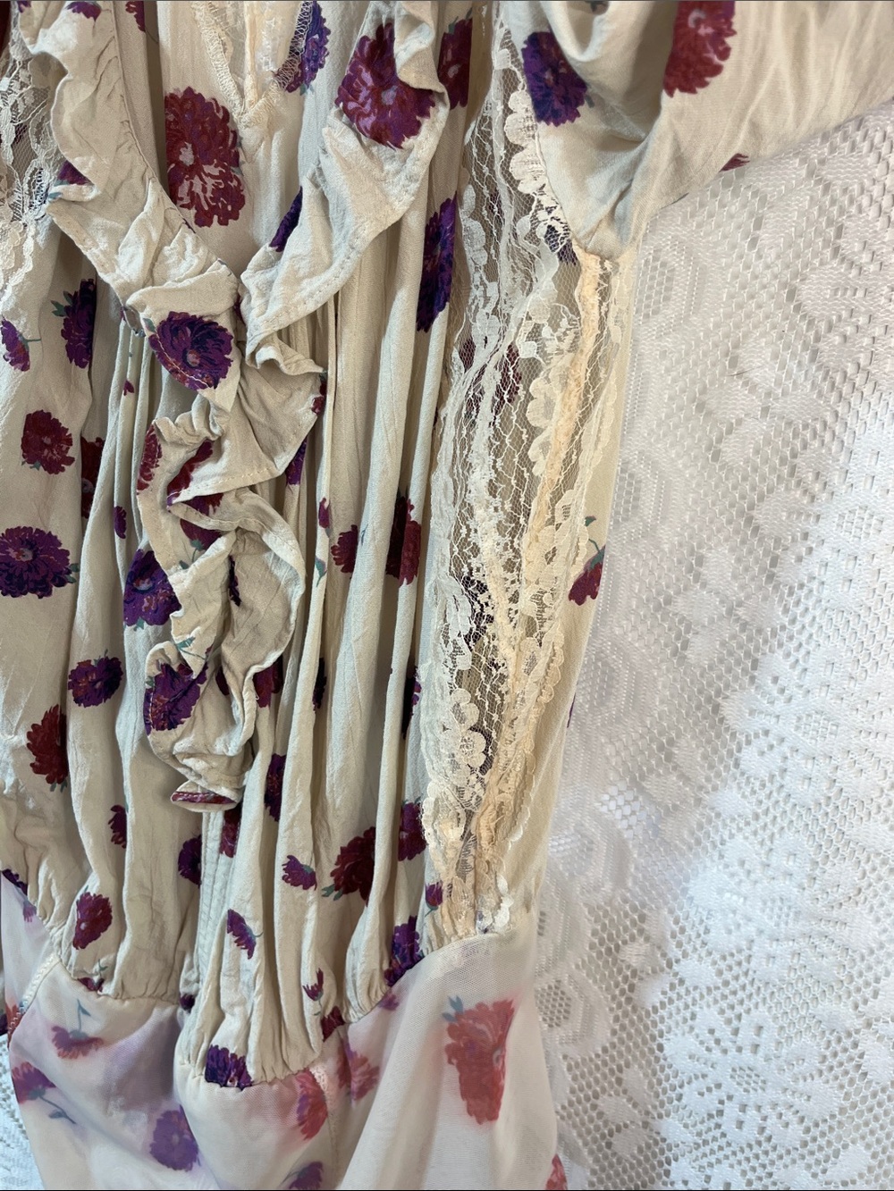 Free People Intimately Floral Ruffled Bodysuit with Ruffles and Lace Trim M - Picture 4 of 8